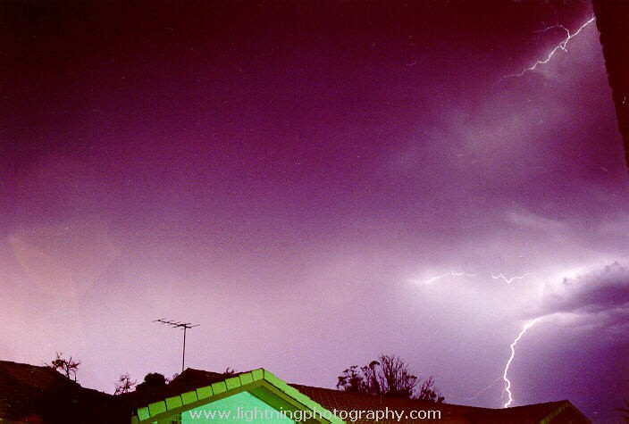 Lightning Image 1990122314