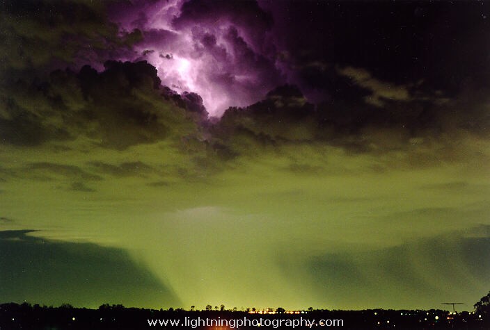 Lightning Image 1994112702