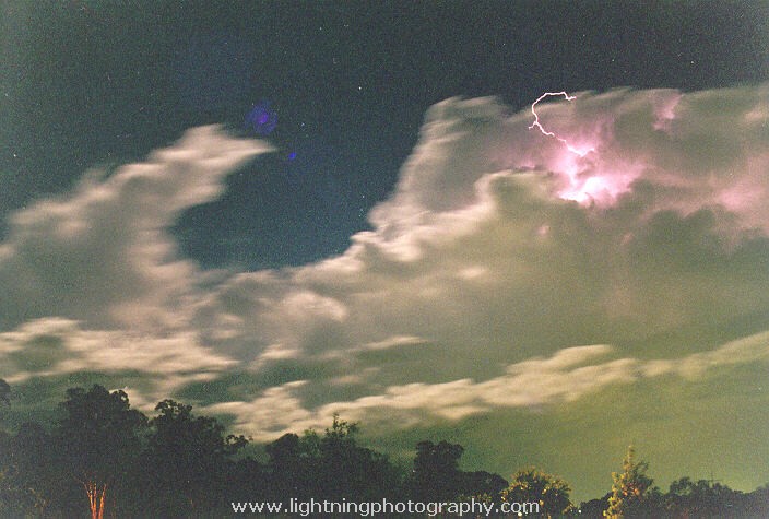 Lightning Image 1995110525