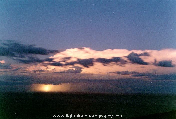 Lightning Image 1996123130