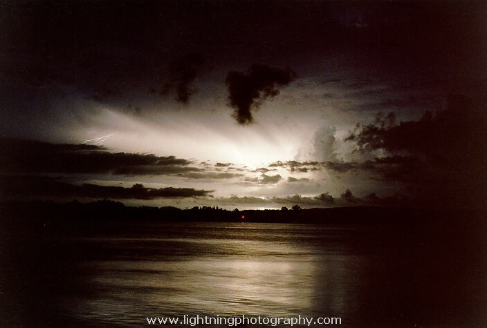 Lightning Image 1997122617