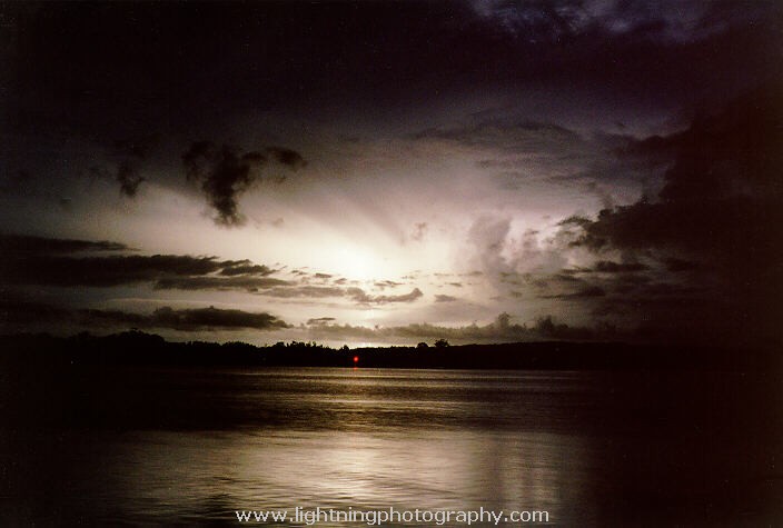 Lightning Image 1997122619