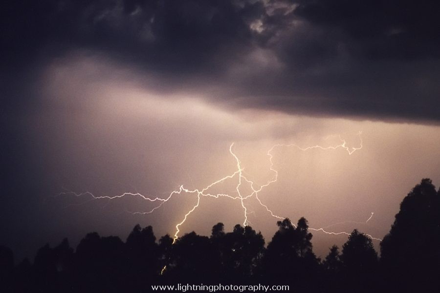 Lightning Image 2000092608