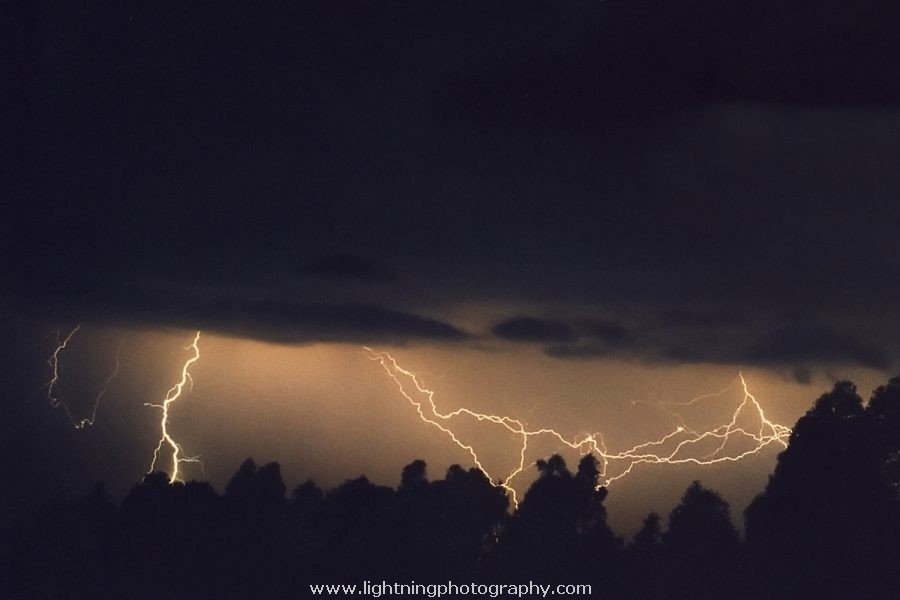 Lightning Image 2000092615