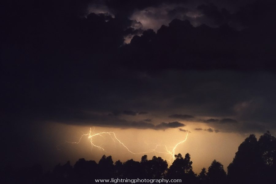 Lightning Image 2000092616