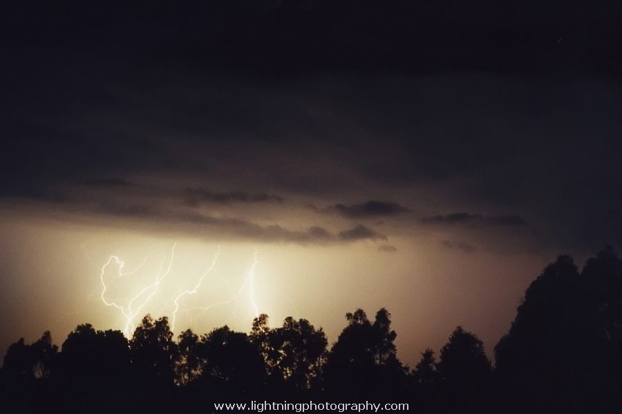 Lightning Image 2000092617