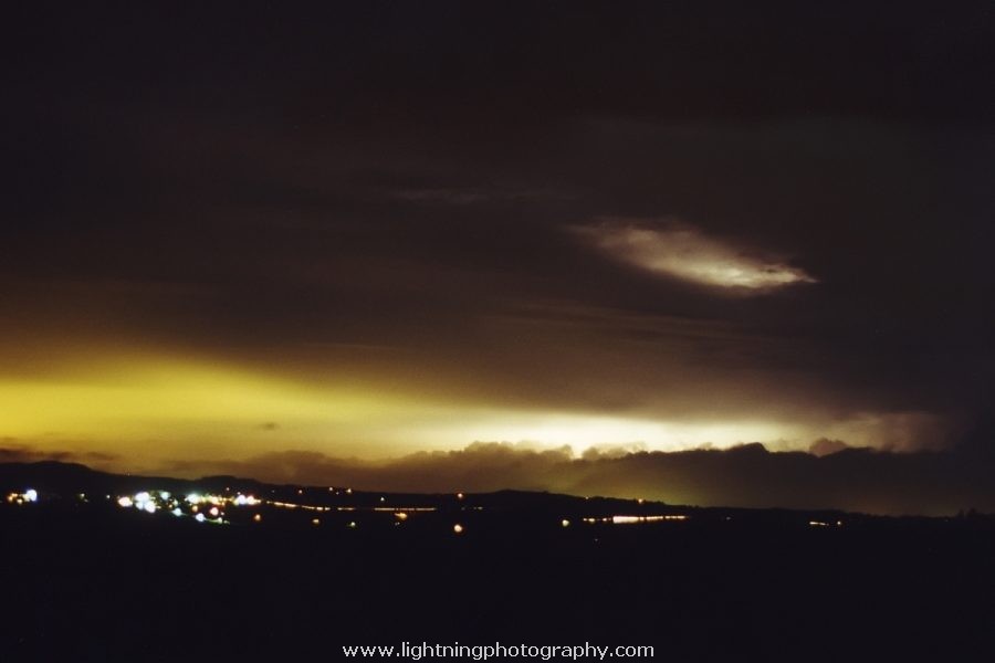 Lightning Image 2000102548