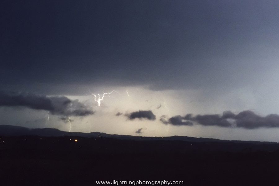 Lightning Image 2000102629