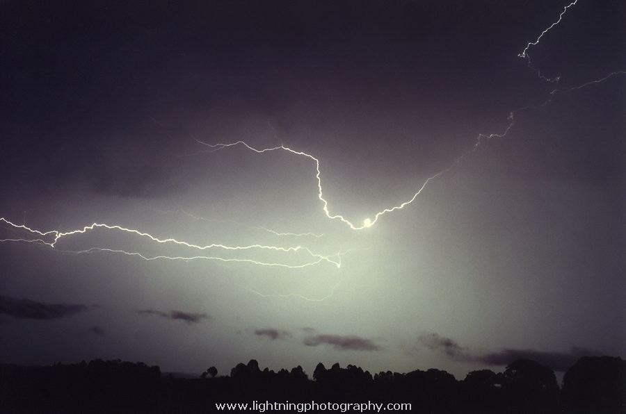 Lightning Image 2000102633