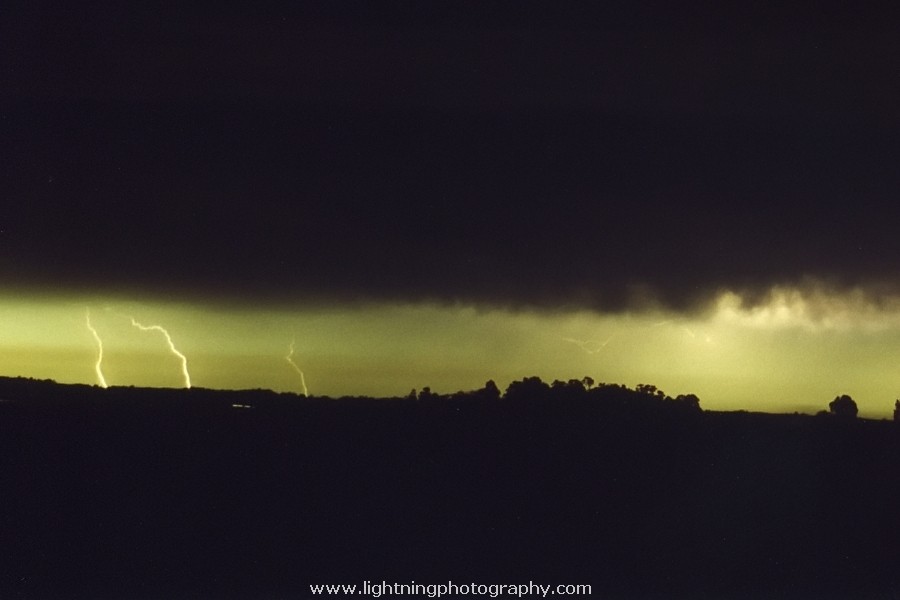 Lightning Image 2000102651