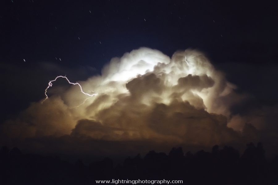 Lightning Image 2000110443