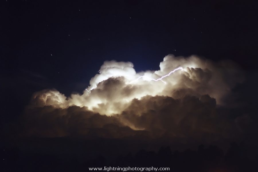 Lightning Image 2000110446