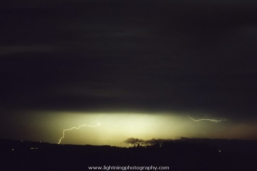 Lightning Image 2000110545