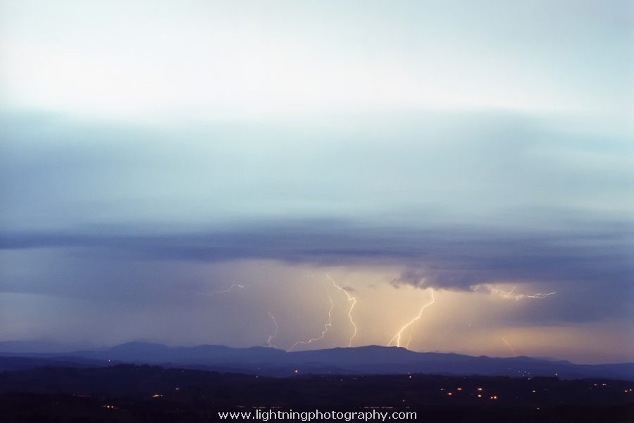 Lightning Image 2001011724