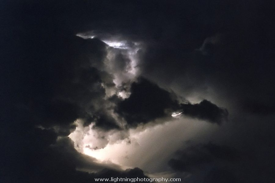 Lightning Image 2001051710