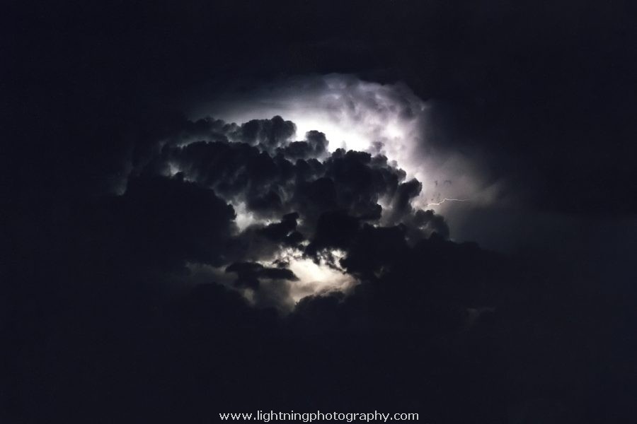 Lightning Image 2001051713