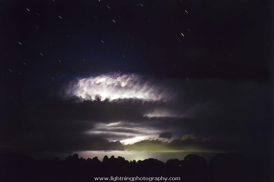 Lightning Image 2001051801