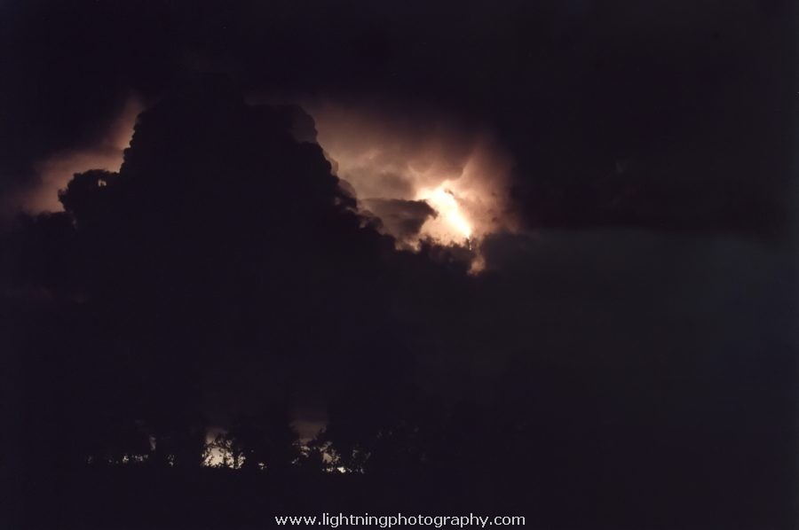 Lightning Image 2001081306