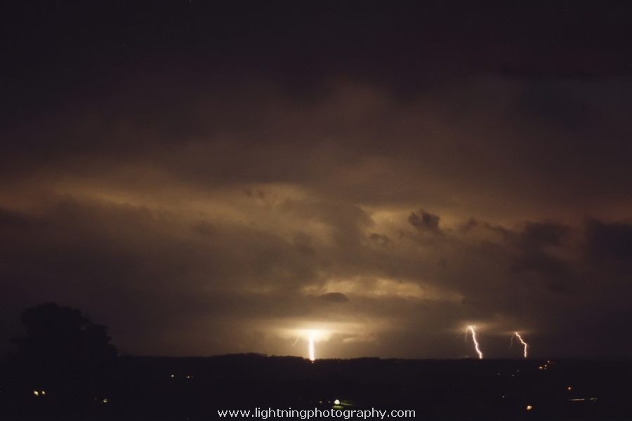 Lightning Image 2001090105