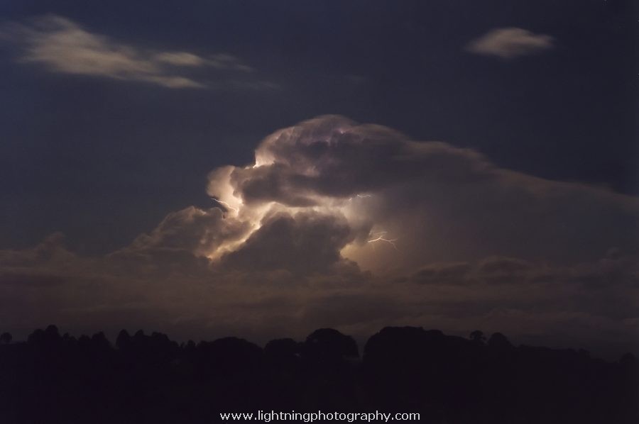 Lightning Image 2001100410