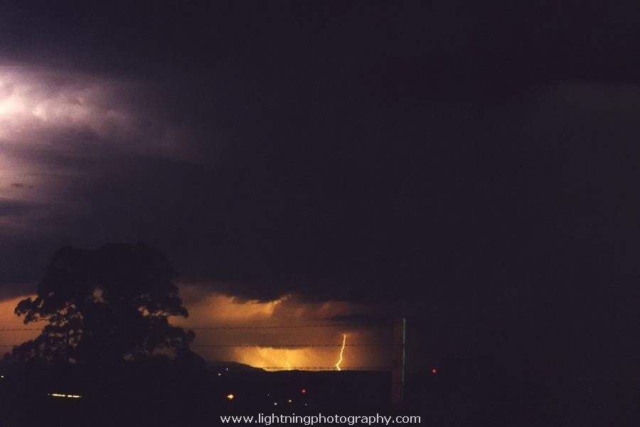 Lightning Image 2001111809