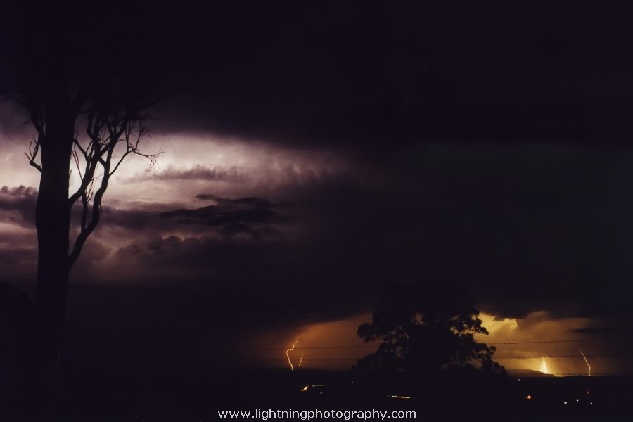 Lightning Image 2001111811