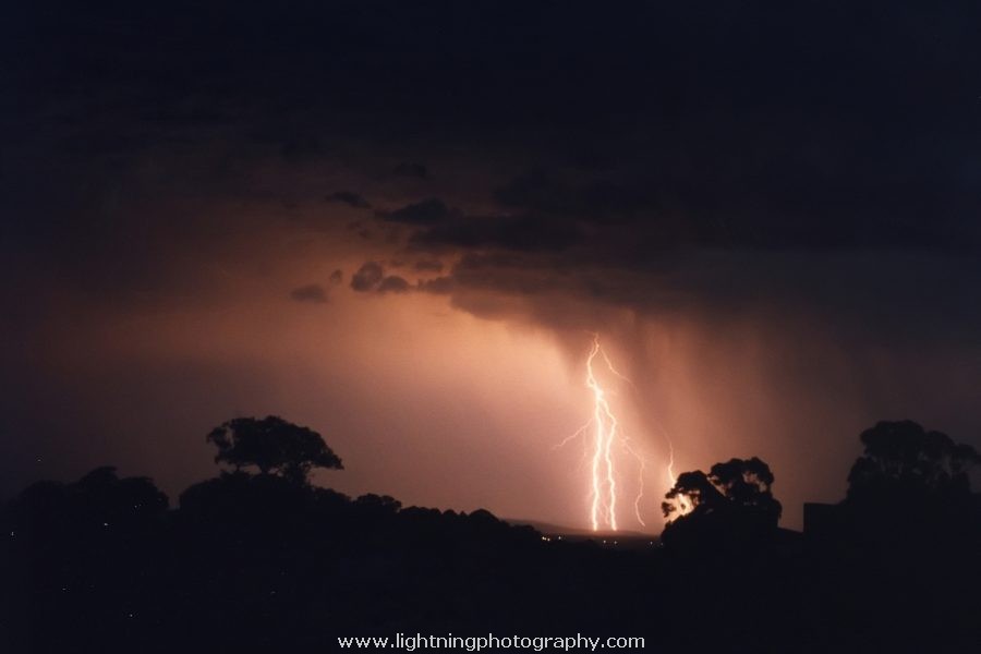 Lightning Image 2002111012