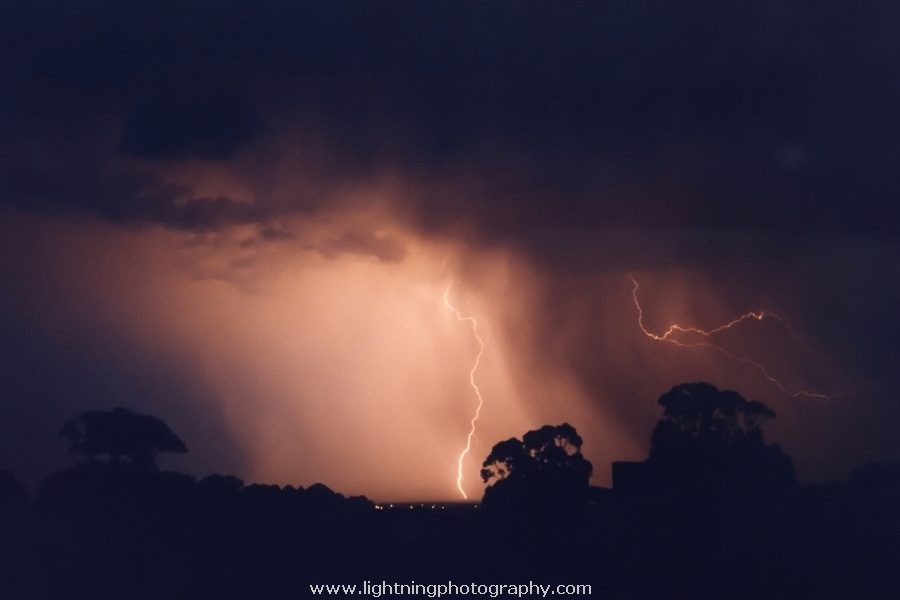 Lightning Image 2002111020