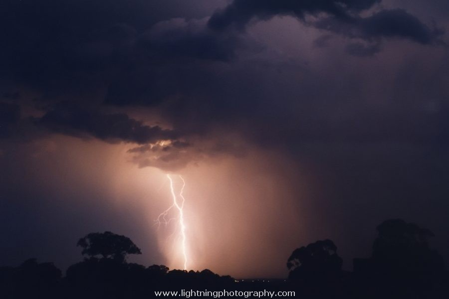 Lightning Image 2002111021