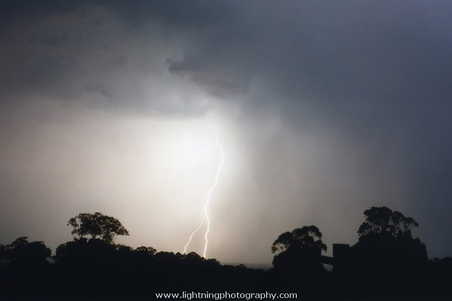 Lightning Image 2002111031