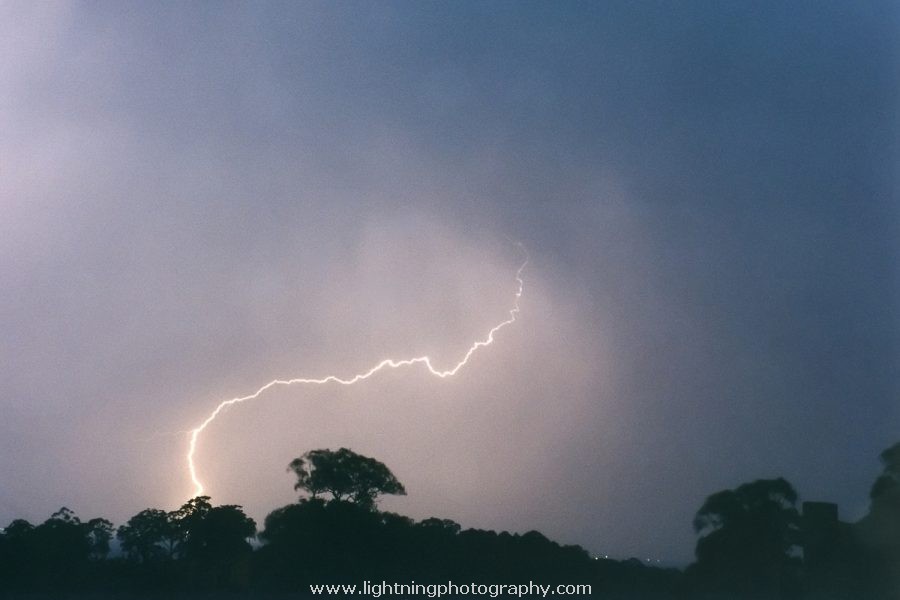 Lightning Image 2002111033