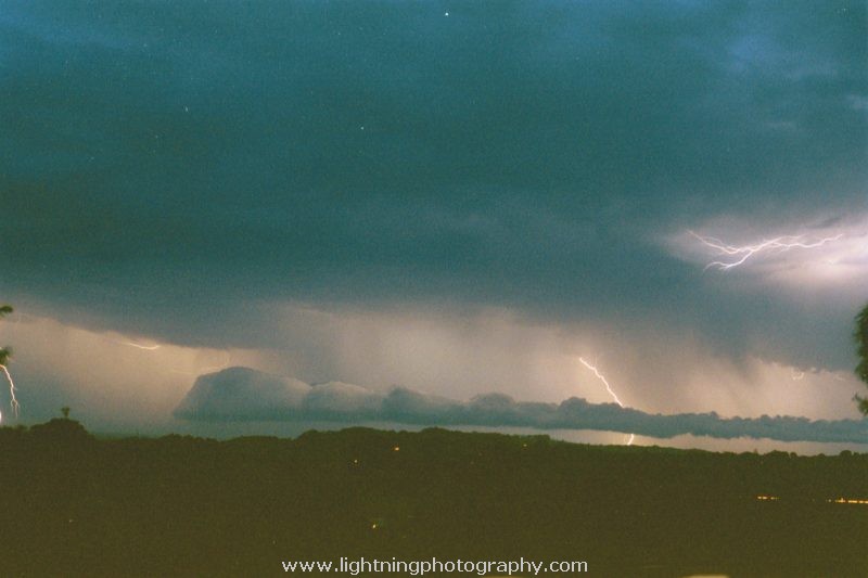 Lightning Image 2003010815