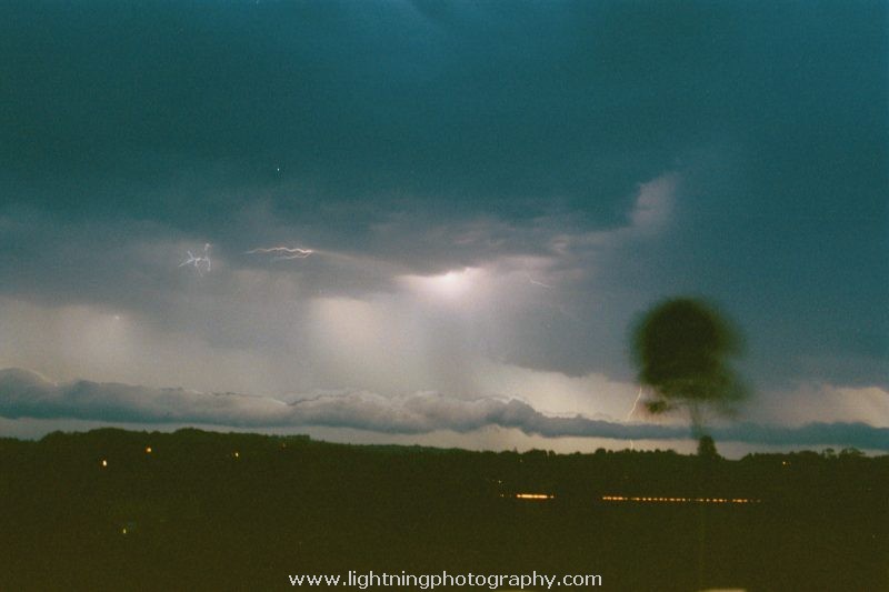 Lightning Image 2003010817