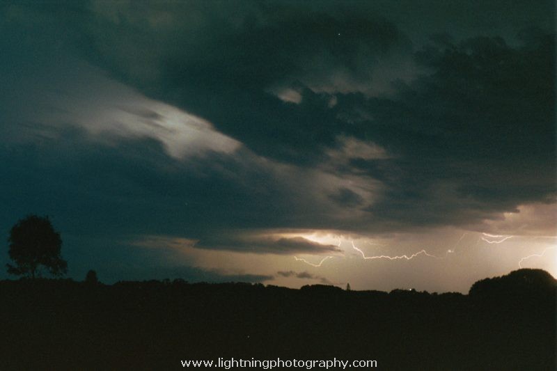 Lightning Image 2003010866