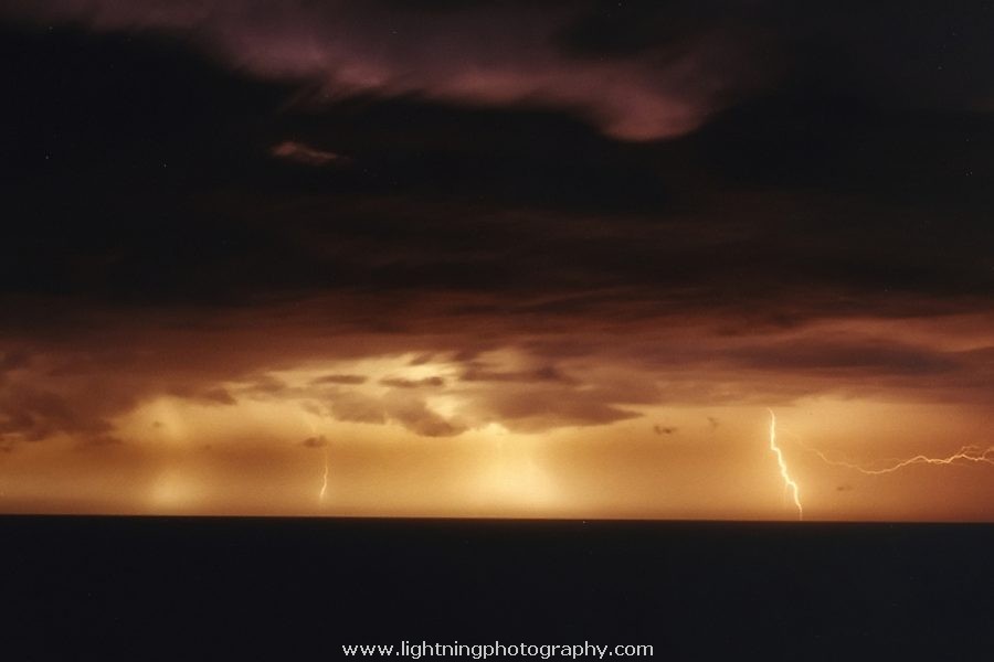 Lightning Image 2003033033