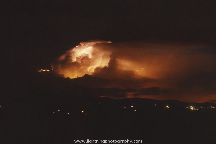 Lightning Image 2003033039