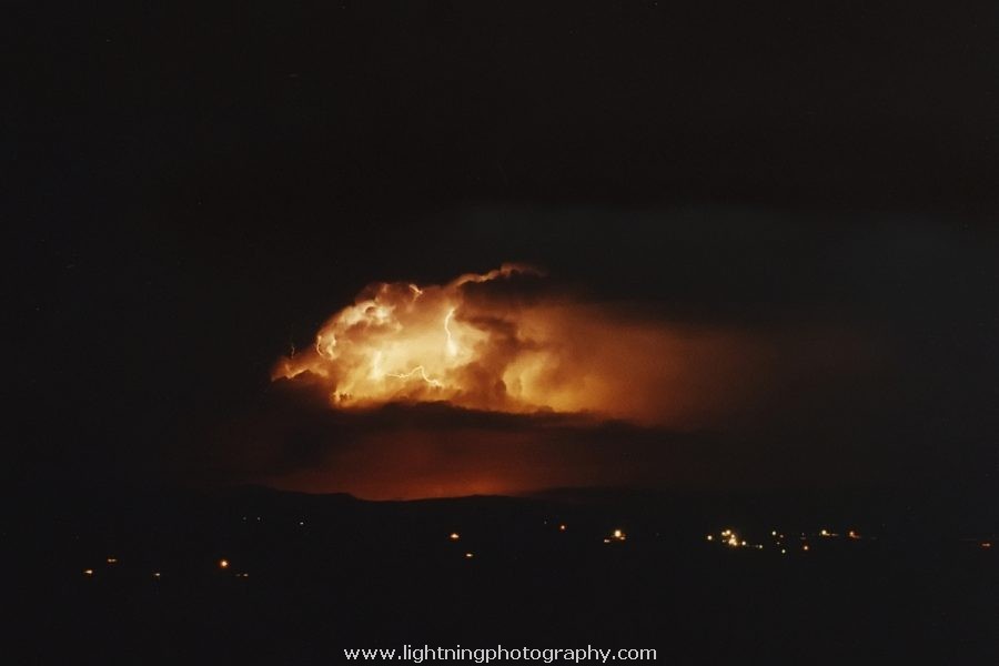 Lightning Image 2003033042