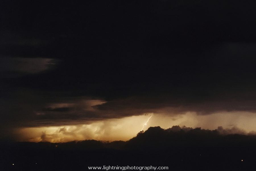 Lightning Image 2004012705