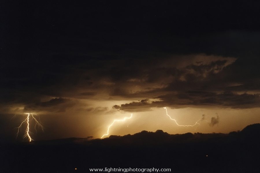 Lightning Image 2004012711