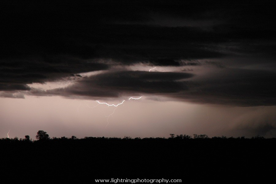 Lightning Image 2004120767