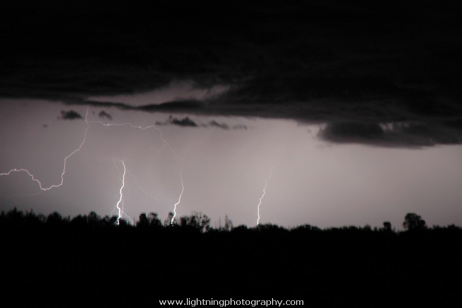 Lightning Image 2004120772