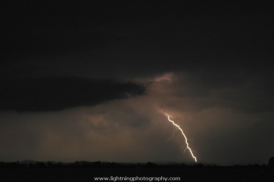 Lightning Image 2005020244
