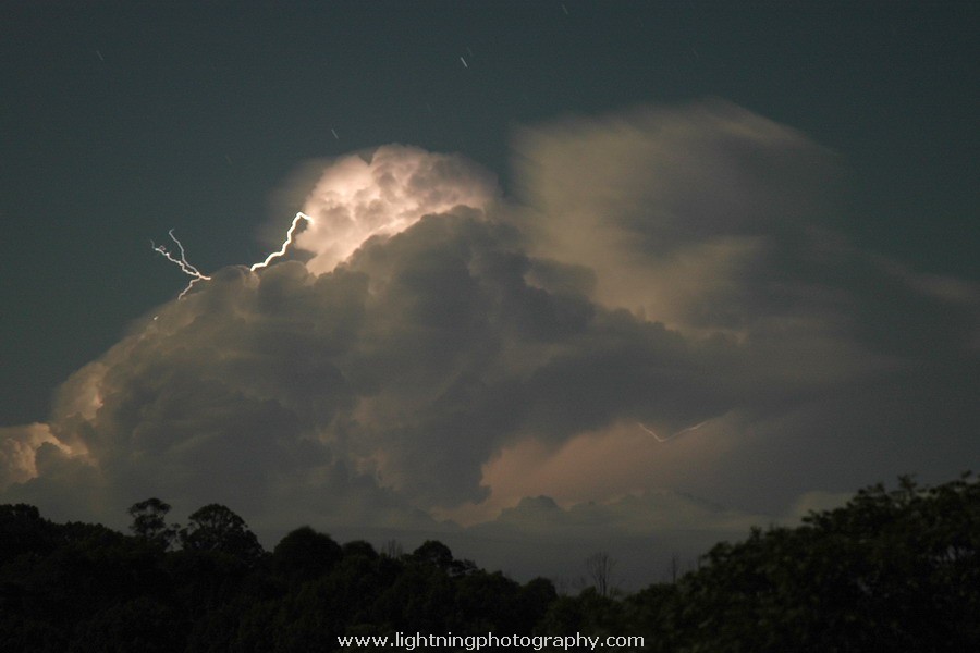 Lightning Image 2005032216