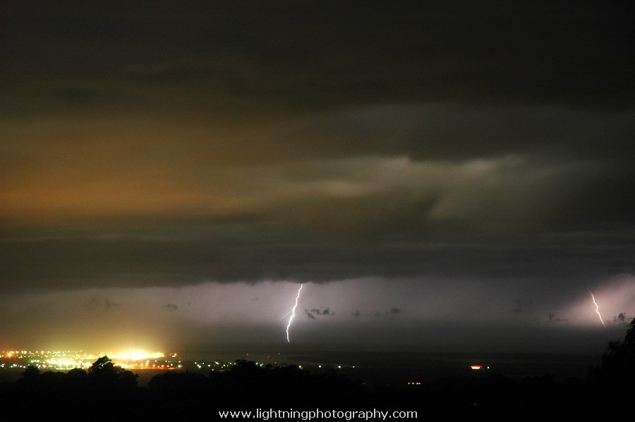 Lightning Image 2005032533