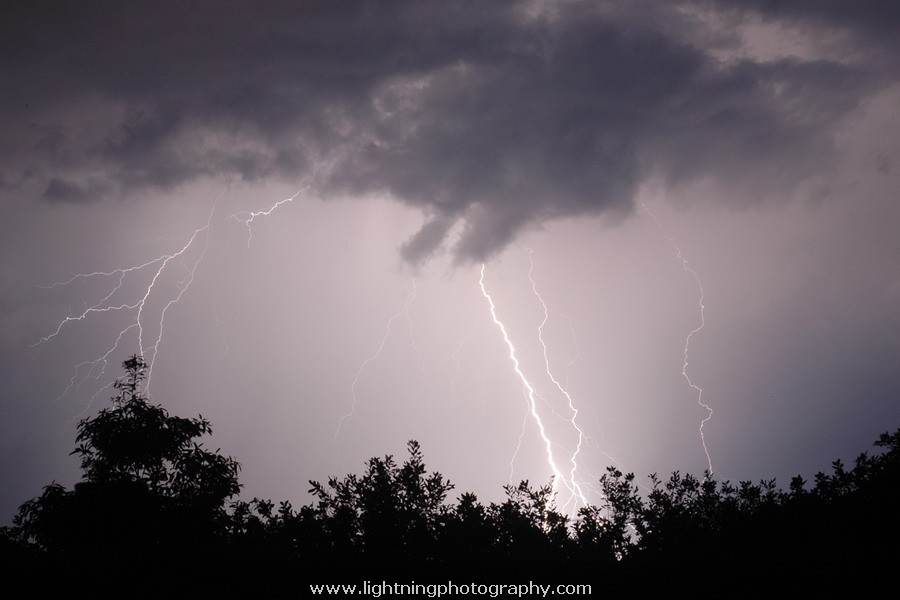 Lightning Image 2005092611