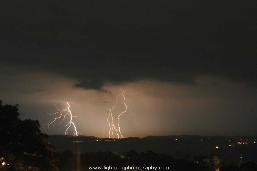 Lightning Image 2005092614