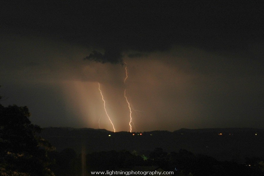 Lightning Image 2005092615