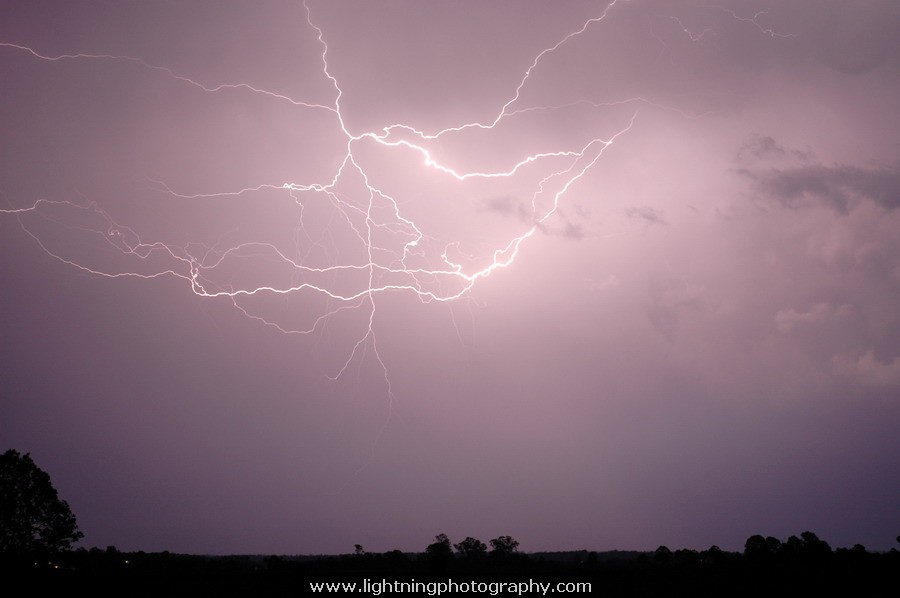 Lightning Image 2005102423