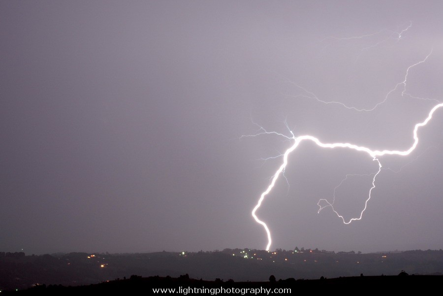 Lightning Image 2005102432