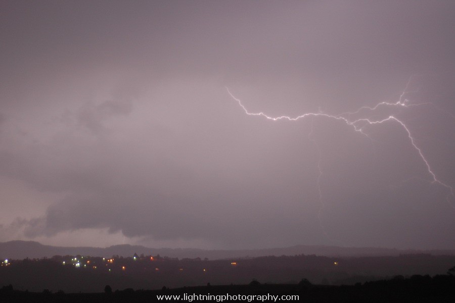 Lightning Image 2005102436